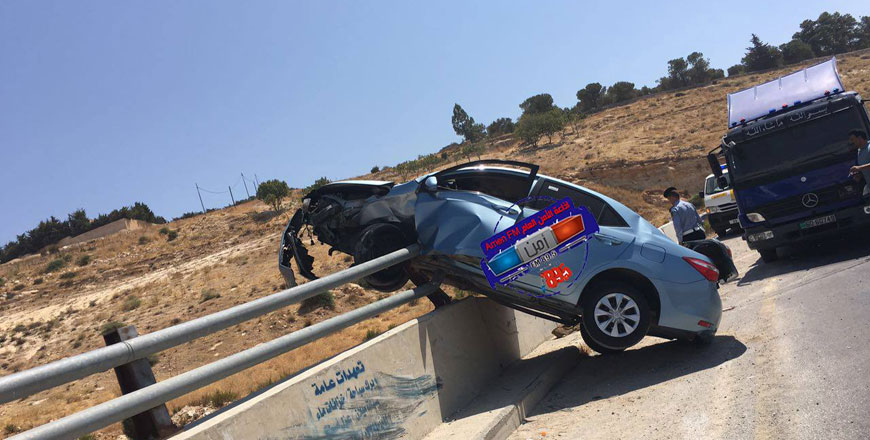 A car involved in a traffic accident on the Salt road in early August (Photo courtesy of Amen FM)