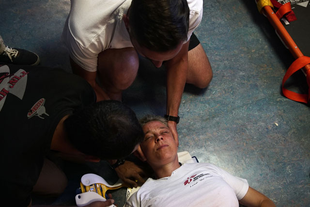 Doctor Erna Rijnierse holds a training session for crew on how to move injured migrants from the sea to the vessel ‘Aquarius’ on June 14 in the Mediterranean Sea (AP photo)
