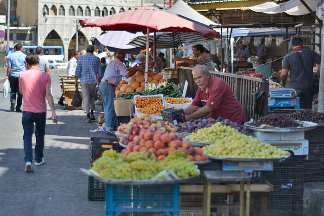 The Kingdom exported 686,000 tonnes of fruit and vegetables last year and generated JD400 million in agricultural exports (File photo)