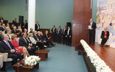German President Joachim Gauck attends a meeting with students and faculty members at the German-Jordanian University during a visit on Monday (Petra photo)