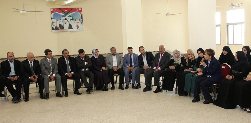 HRH Princess Basma meets with beneficiaries of the Goodwill Campaign in the Hitteen Refugee Camp in Ruseifa on Monday (Petra photo)