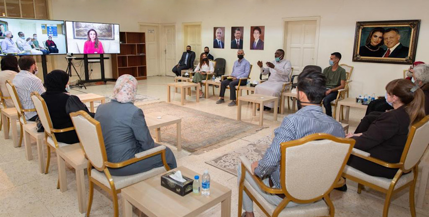 Her Majesty Queen Rania holds a virtual meeting with beneficiaries of income-generating projects on Wednesday (Photo courtesy of Royal Court)
