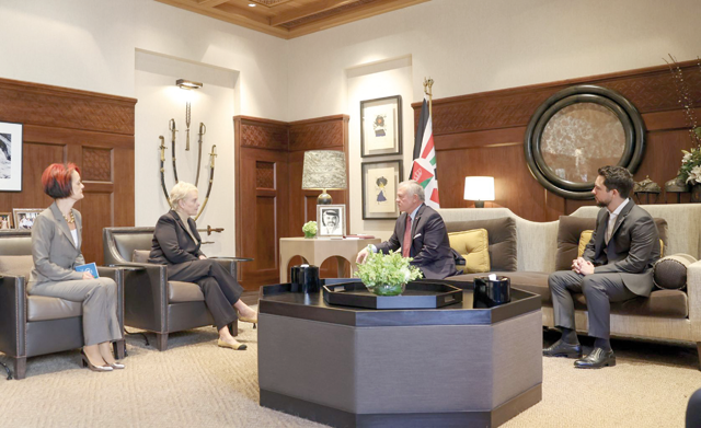 His Majesty King Abdullah meets on Sunday with World Food Programme (WFP) Executive Director Cindy H. McCain to discuss the the delivery of urgent food and humanitarian aid to the Gaza Strip (Photo courtesy of Royal Court)