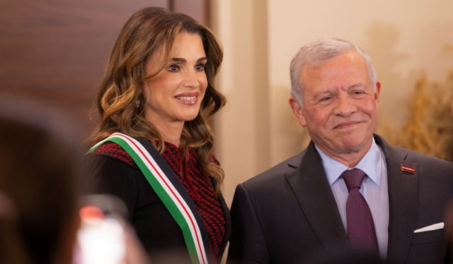 Their Majesties King Abdullah and Queen Rania on Wednesday receive Jordanian women from across the Kingdom on the occasion of International Women’s Day (Photo courtesy of Royal Court)