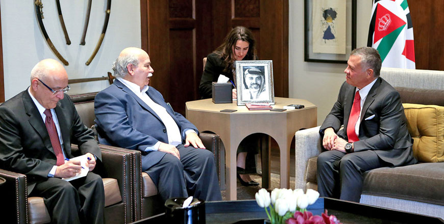 His Majesty King Abdullah meets with Speaker of the Greek Parliament Nikos Voutsis in Amman on Wednesday (Photo courtesy of Royal Court)