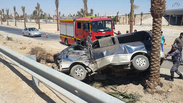 A minibus that crashed in Maan while it was being driven by a 12-year-old on Friday (Photo courtesy of Amen FM)
