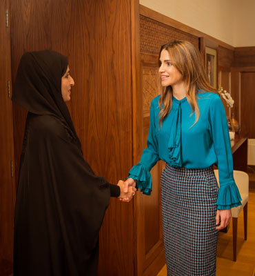 Her Majesty Queen Rania meets with Najla Al Shamesi, director general of the Arab Reading Challenge, on Tuesday (Photo courtesy of Royal Court)