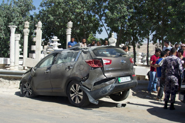 Some scammers have been using rental cars, whose licence plates are marked in green, to stage traffic accidents and force tourists and residents to pay them for the damages, according to the Jordanian Car Rental Association (Photo by Amjad Ghsoun)