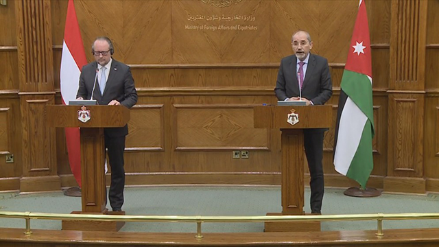 Deputy Prime Minister and Foreign Minister Ayman Safadi during  a joint press conference with his Austrian counterpart Alexander Schallenberg on Wednesday says that more than half a million Palestinians in Gaza face highest levels of food insecurity  (Photo courtesy of Al Mamlaka' TV)