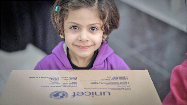 UNICEF support to children during the 2017-2018 winter includes a mixed strategy of cash support and in-kind clothes distribution to support over 120,000 disadvantaged children living in Syrian refugee camps, host communities and other remote locations (Photo courtesy of UNICEF)