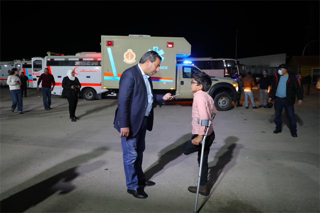 Sael, one of the beneficiaries of the Royal Initiative to treat 2,000 children from Gaza through the Jordan Medical Corridor, expresses his joy when his family received a phone call offering treatment in Jordan (Petra photo)