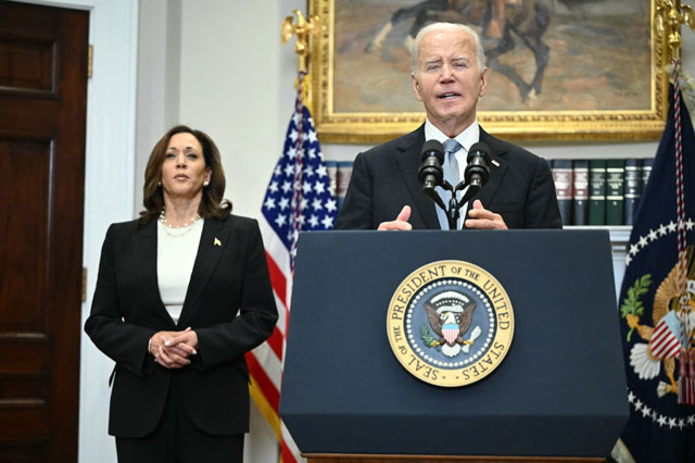 US President Joe Biden speaks from the Roosevelt Room of the White House as Vice President Kamala Harris looks on in Washington, DC, on July 14, one day after former president Donald Trump survived an apparent assassination attempt during a rally in Pennsylvania (AFP photo)