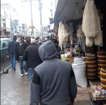 People are seen shopping in downtown Amman in this photo taken on Friday  (Photo by Ahmad Abualkas)