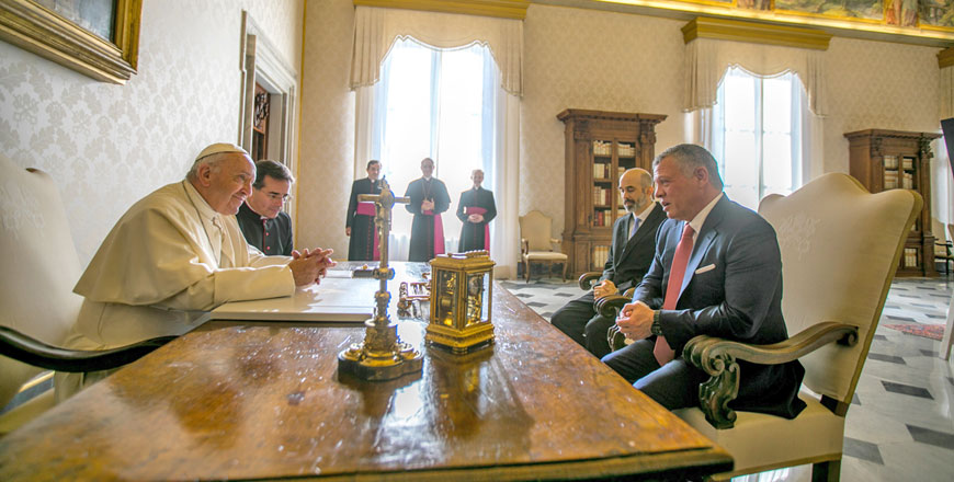 His Majesty King Abdullah meets with Pope Francis at the Vatican on Tuesday (Photo courtesy of Royal Court)