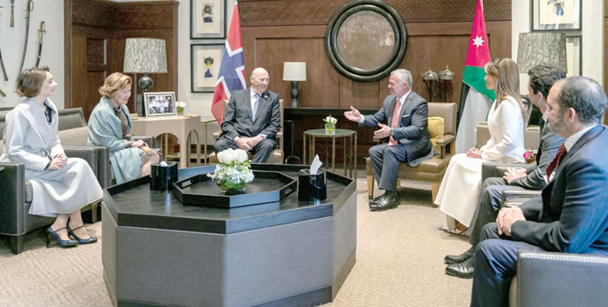 His Majesty King Abdullah holds talks with King Harald V of Norway on Monday on advancing bilateral ties and the latest regional and international developments (Photo courtesy of Royal Court)