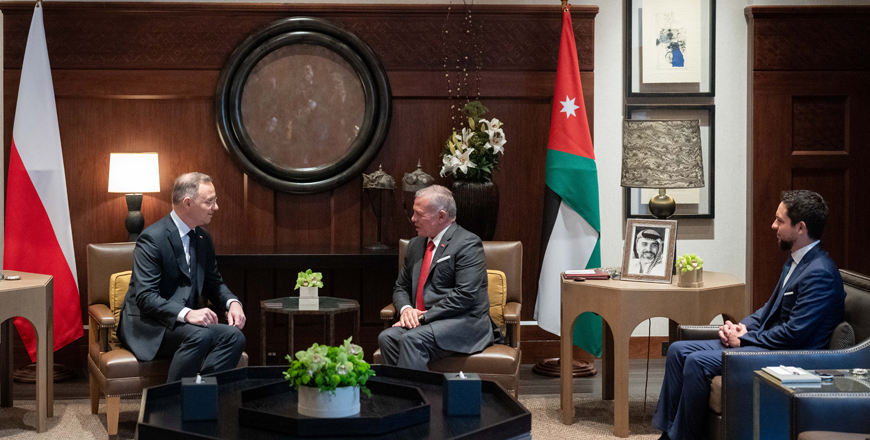 His Majesty King Abdullah and Poland President Andrzej Dudahold talks attended by HRH Crown Prince Hussein at Al Husseiniya Palace, covering bilateral relations and regional developments. His Majesty welcomed President Duda on his visit to Jordan, which coincides with the 60th anniversary of diplomatic ties between Jordan and Poland, expressing commitment to deepening coordination and cooperation on issues of mutual concern    (Photo courtesy of Royal Court)
