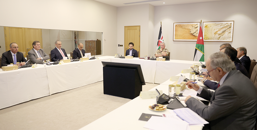   His Majesty King Abdullah follows up on Monday on the progress of implementing energy projects under the Economic Modernisation Vision (Photo courtesy of Royal Court)
