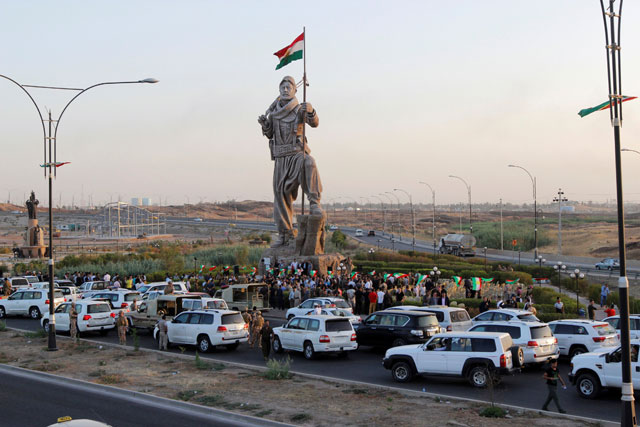 Newly unveiled statue in Kirkuk pays tribute to the peshmerga, Iraqi Kurdistan’s main fighting forces in Kirkuk, Iraq, on Saturday (Reuters photo)