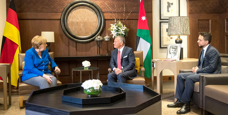 His Majesty King Abdullah meets with German Chancellor Angela Merkel in Amman on Thursday (Photo courtesy of Royal Court)
