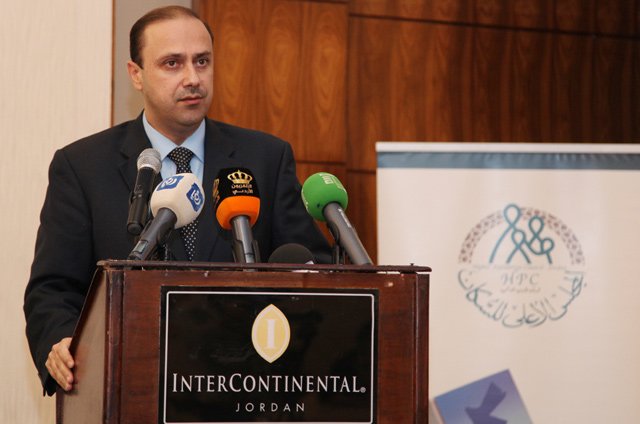 Minister of State for Media Affairs Mohammad Momani addresses the audience at the launching event in Amman on Sunday (Petra photo)