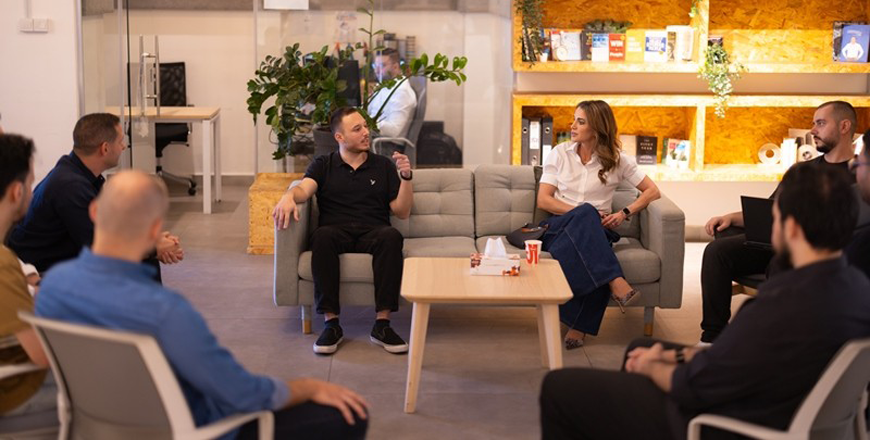 Her Majesty Queen Rania meets on Wednesday with young entrepreneurs and content creators at co-working centre Bldr Space in Amman (Photo courtesy of Her Majesty Queen Rania office)