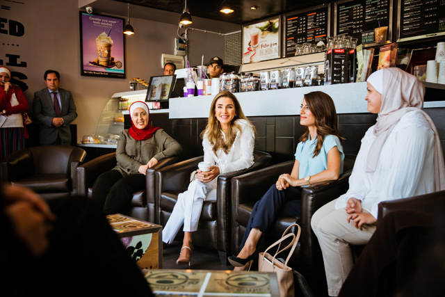 Her Majesty Queen Rania meets with the co-founders and management team of Jordanian company SitatByoot at the King Hussein Business Park on Tuesday (Photo courtesy of Royal Court)