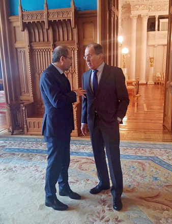 Foreign Minister Ayman Safadi meets his Russian counterpart Sergey Lavrov in Moscow on Saturday  (Petra photo)