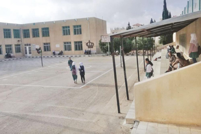 According to the NAMA Strategic Intelligence Solutions survey, a majority of respondents said they were wary of the impact of the ongoing strike on schoolchildren  (Al Rai photo)