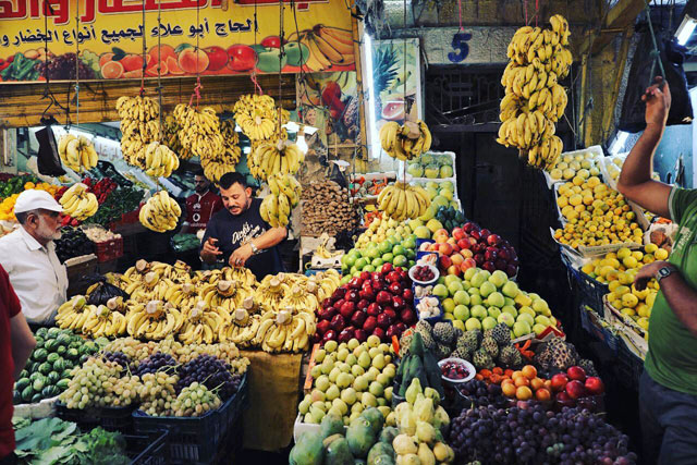 Before the crisis broke out seven years ago, Jordan exported more than 250,000 tonnes of fruit and vegetables to Syria and Europe every year ( Photo by Osama Aqarbeh)