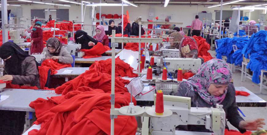 In February 2017, work permits for Syrians residing in camps within Jordan began to be issued in coordination with the Directorate of Syrian Refugee Affairs, UNHCR and the ILO (File photo)