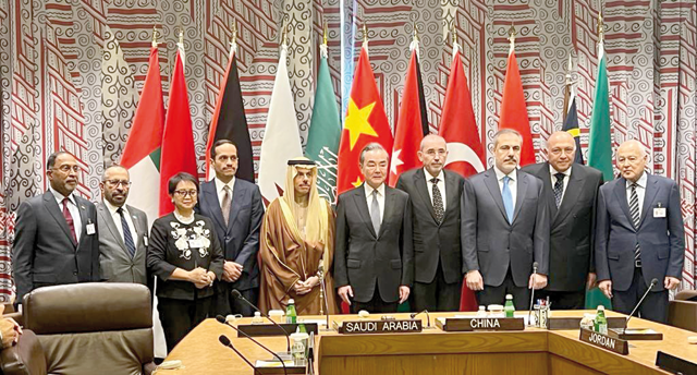 Members of the ministerial committee, formed by the Joint Arab-Islamic Summit, met on Wednesday with Chinese Foreign Minister Wang Yi at the UN headquarters in New York (Photo courtesy of Foreign Ministry )
