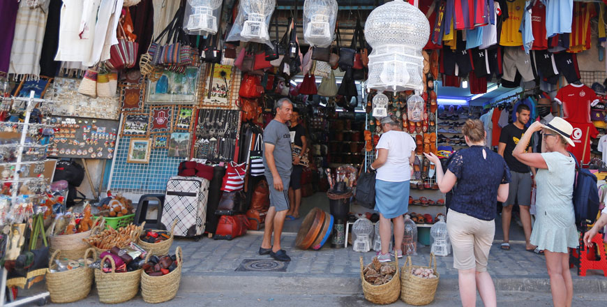 Russian tourists are seen shopping at the old medina in Sousse, Tunisia, on June 22 (Reuters photo)