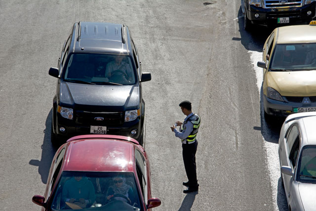 Traffic officials issued 7,586 tickets in various parts of the Kingdom since start of crackdown campaign (Photo by Amjad Ghsoun)