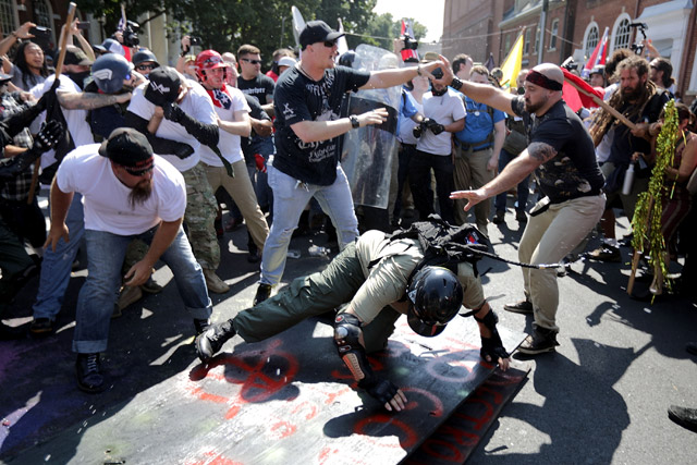 This file photo taken on August 11 shows white nationalists, neo-Nazis and members of the ‘alt-right’ clashing with counterprotesters as they enter Emancipation Park during the ‘Unite the Right’ rally in Charlottesville, Virginia (AFP photo)