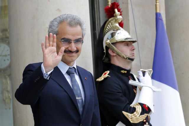 Saudi Arabian Prince Alwaleed Bin Talal arrives at the Elysee Palace in Paris, France, to attend a meeting with French president on September 8 , 2016 (Reuters photo)