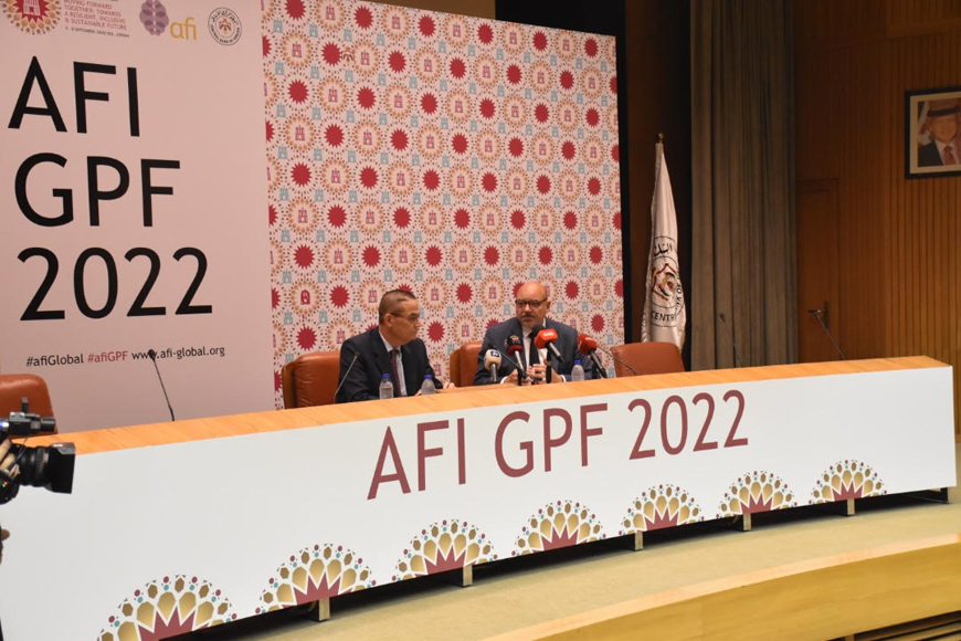 Central Bank Governor Adel Al Sharkas and Alliance for Financial Inclusion Executive Director Alfred Hannig (right) during a press conference on Sunday (Photo courtesy of CBJ)