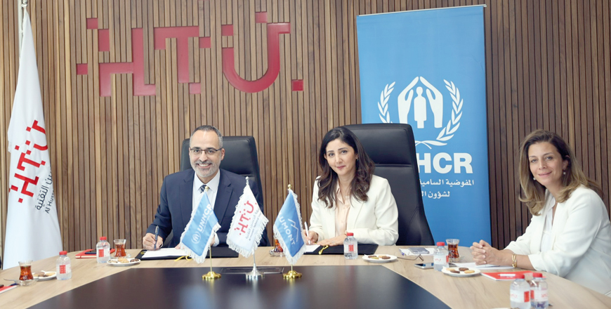 Caroline Haddad, Blumont Jordan country director, and Ismail Al Hinti, HTU president, during the signing of an agreement  (Photo courtesy of Blumont)