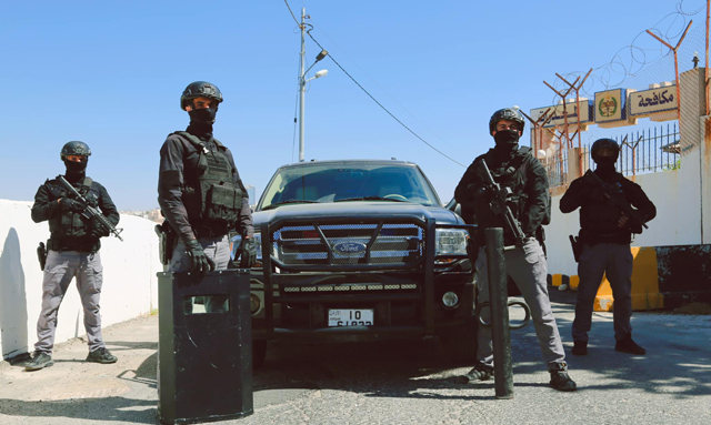 Anti-Narcotics Department  personnel have continued their efforts to implement operations to combat drug dealers' activities and raid their hideouts, according to the PSD (Photo courtesy of PSD Facebook page)