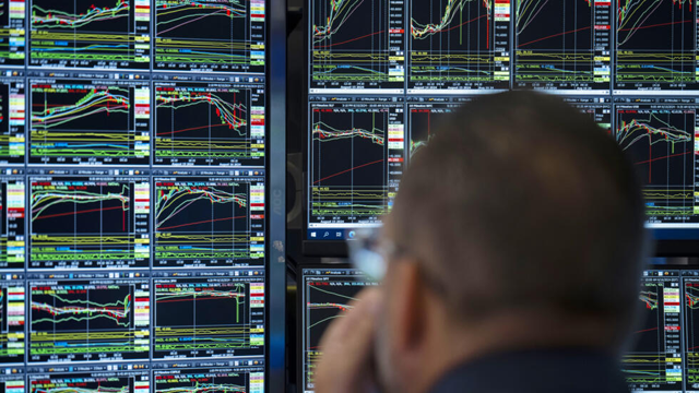 Traders are biding their time ahead of the release of key figures, including Nvidia's earnings and US economic data (AFP photo)