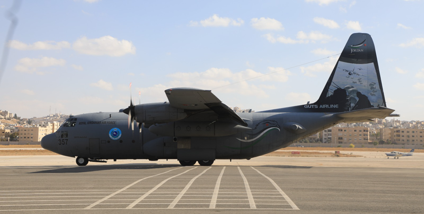 Foreign Ministry on Sunday says that 10 Jordanians have been evacuated from Lebanon as military aircraft carried more assistance to the war-hit country (JAF photo)