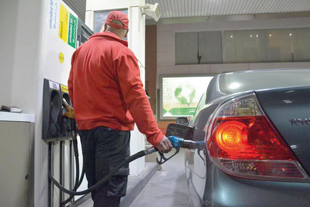 Prices of oil derivatives in the local market are calculated based on international prices,  in addition to other costs, such as shipping and taxes (File photo)