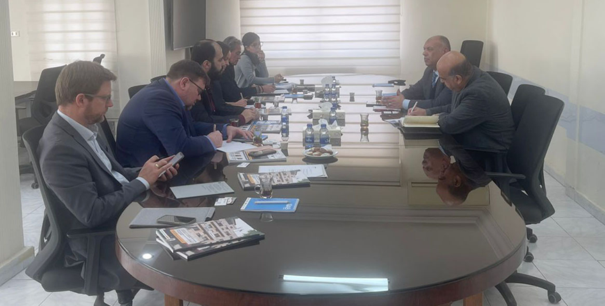 Vice President of the General Federation of Jordanian Trade Unions Khaled Abu Marjoub, on Tuesday discusses with an German delegation, workers' rights, ways to improve work environment and exchange expertise and training (Petra photo)