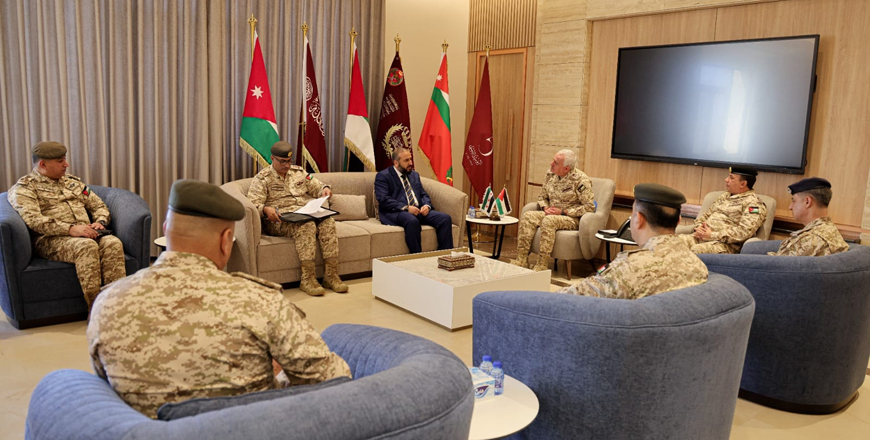 Chairman of the Joint Chiefs of Staff Maj. Gen. Yousef Ahmed Huneiti on Tuesday meets with Syrian Defence Minister Murhaf Abu Qusra at the General Command of the Jordan Armed Forces-Arab Army (Petra photo)