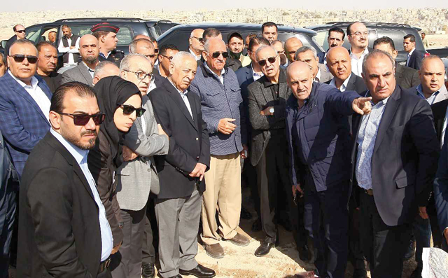 Royal Court Chief Yousef Issawi on an inspection tour at the phosphate hills rehabilitation project in Zarqa’s Russaifa District on Saturday (Petra photo)  