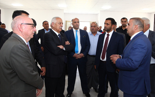 Royal Court Chief Yousef Issawi during his visit to Karak on Thursday (Petra photo)