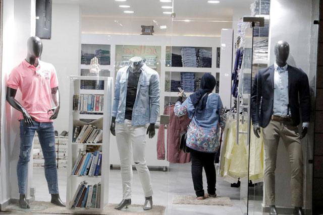 Representative of the Garment and Jewellery sector at the Jordan Chamber of Commerce  Asad Qawasmi on Saturday renewed calls on the government to impose tax on items and goods bought online from outside the Kingdom (JT file photo)
