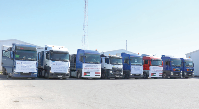 The Jordan Hashemite Charity Organisation, in coordination with the Foreign Ministry and the Jordan Armed Forces-Arab Army, on Saturday said that a seven-truck aid convoy laden with emergency relief assistance was dispatched to Syria (Petra photo)