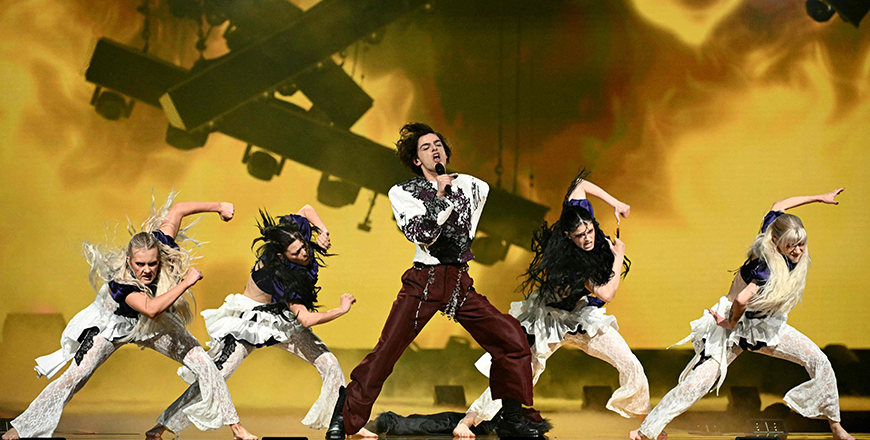 Croatian singer Marko Bosnjak (centre) representing Croatia with the song ‘Poison Cake’ performs during the first semifinal of the Eurovision Song Contest 2025, at the St. Jakobshalle arena in Basel on Tuesday (AFP photo)