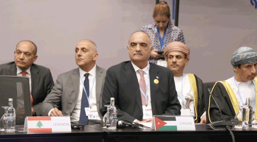 Prime Minister Bisher Khasawneh in a session to launch the Climate Change Initiative in the Middle East and Eastern Mediterranean at the COP27 Climate summit in Sharm El Sheikh, Egypt, on Tuesday (Petra Photo)