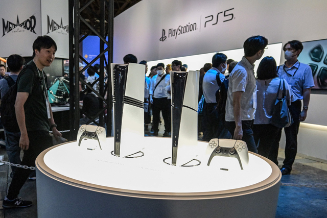 This photo taken on September 26shows a display with the Sony PlayStation 5 during the preview day for the annual Tokyo Game Show at Makuhari Messe in the city of Chiba, Chiba Prefecture (AFP photo)
